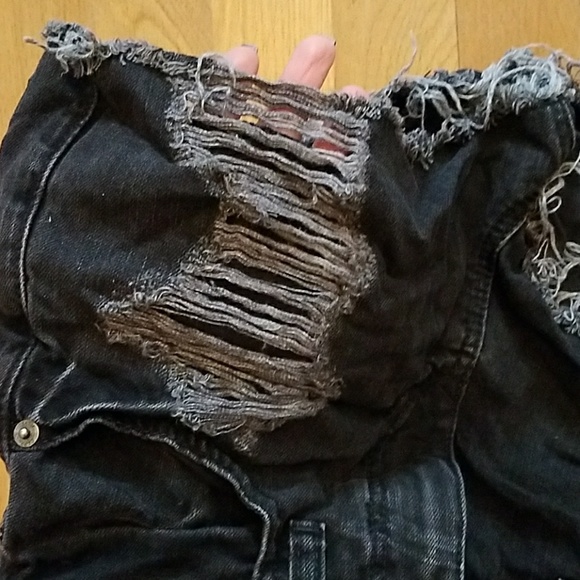 Express Distressed Ripped Black Denim Shorts - Picture 4 of 4